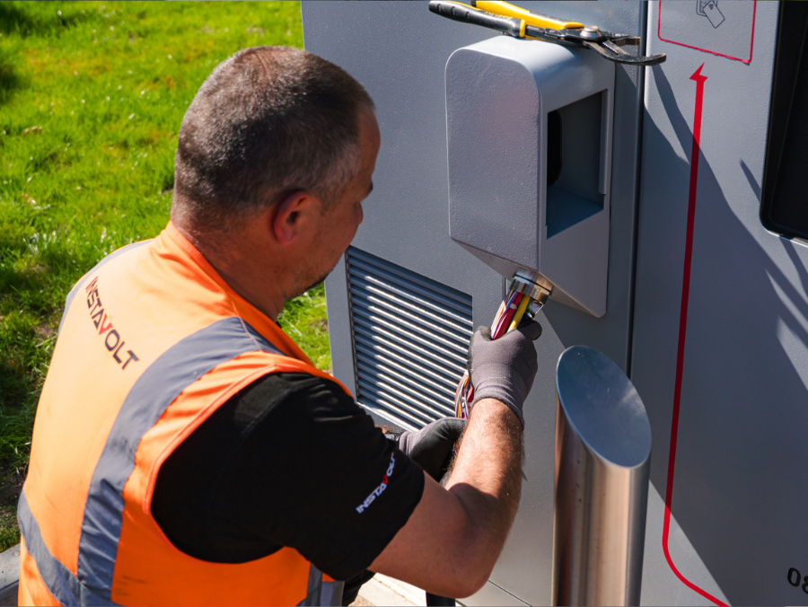 InstaVolt EV ultra-rapid charger engineer